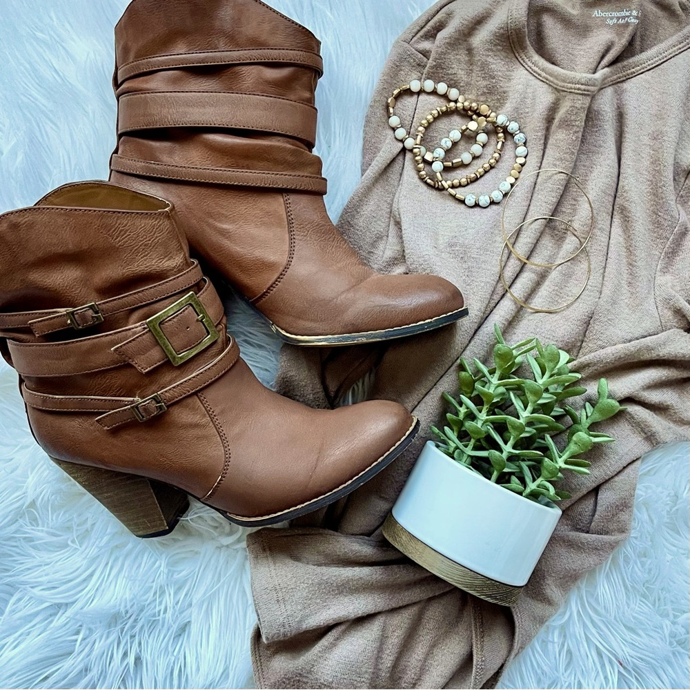 SOLD! {MIA} Western Ankle Boots